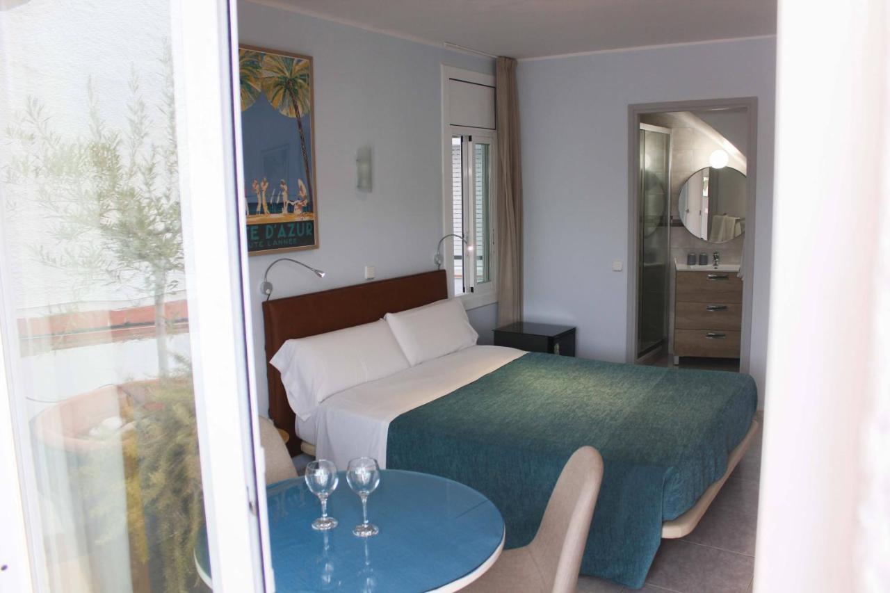Hotel Alexandra Sitges Exterior photo